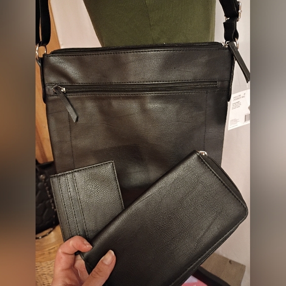 just be Handbags - Just Be Classic Black Shoulder Bag Set